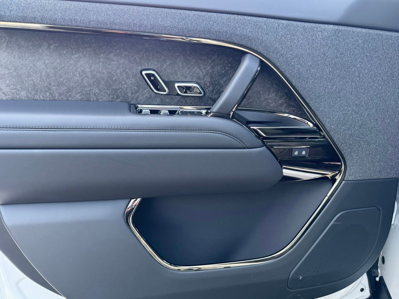 New 2026 Land Rover Range Rover Sport Dynamic SE image 19