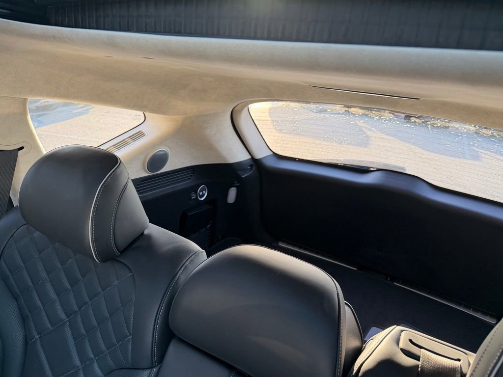 Used 2025 Genesis GV80 3.5T Prestige image 32