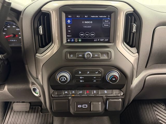 Certified 2025 Chevrolet Silverado 1500 Custom Trail Boss w/ Dark Appearance Package AWD/4WD image 11
