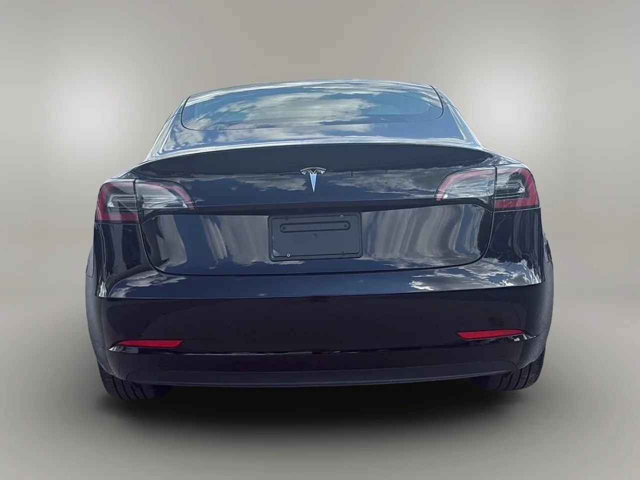 Used 2023 Tesla Model 3 Standard Range RWD image 6