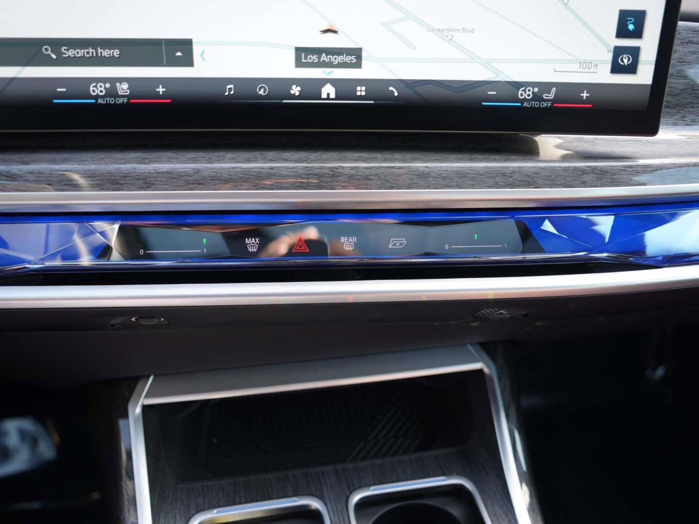 Used 2025 BMW i7 xDrive60 image 20