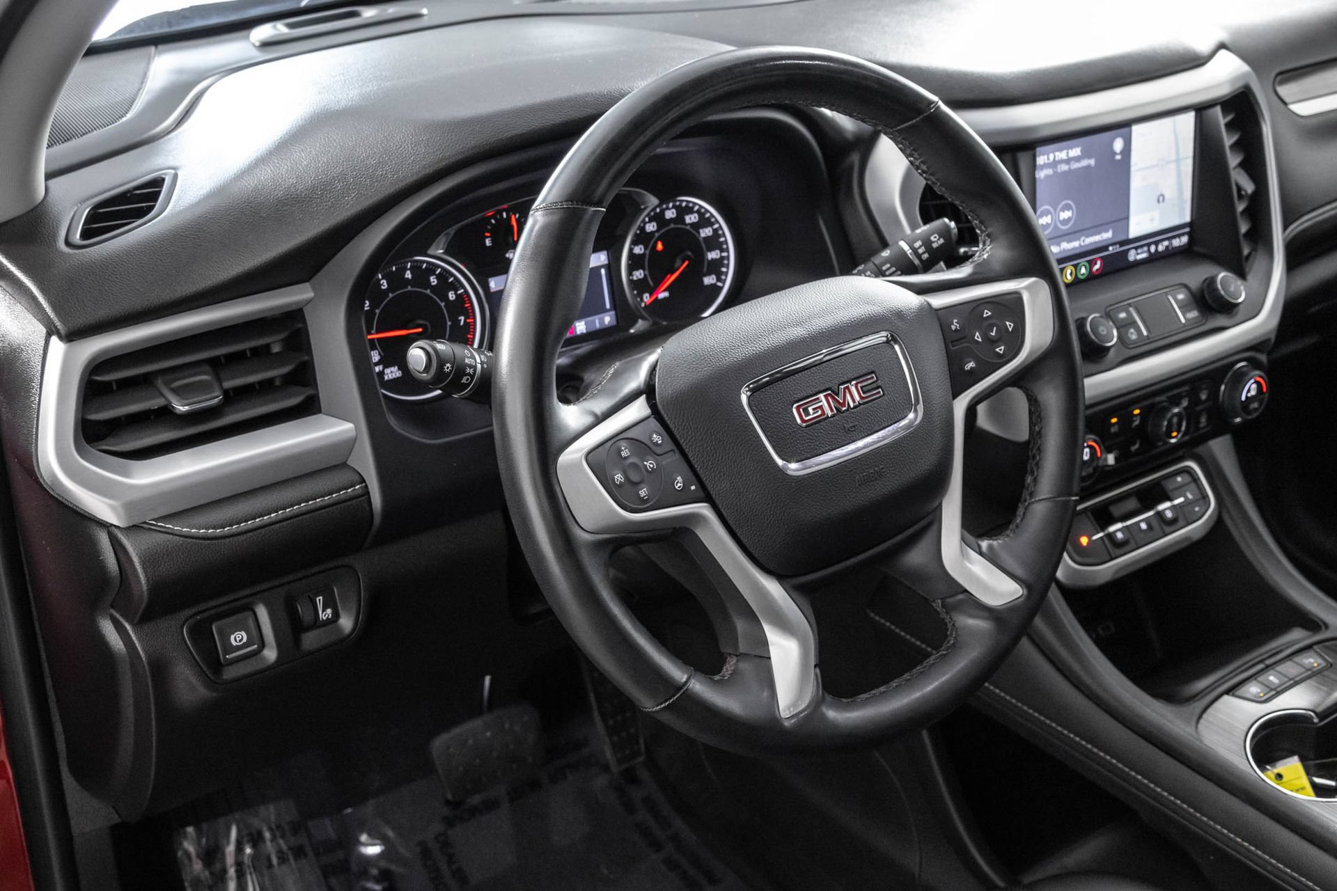 Used 2023 GMC Acadia SLT w/ Elevation Edition AWD/4WD image 39