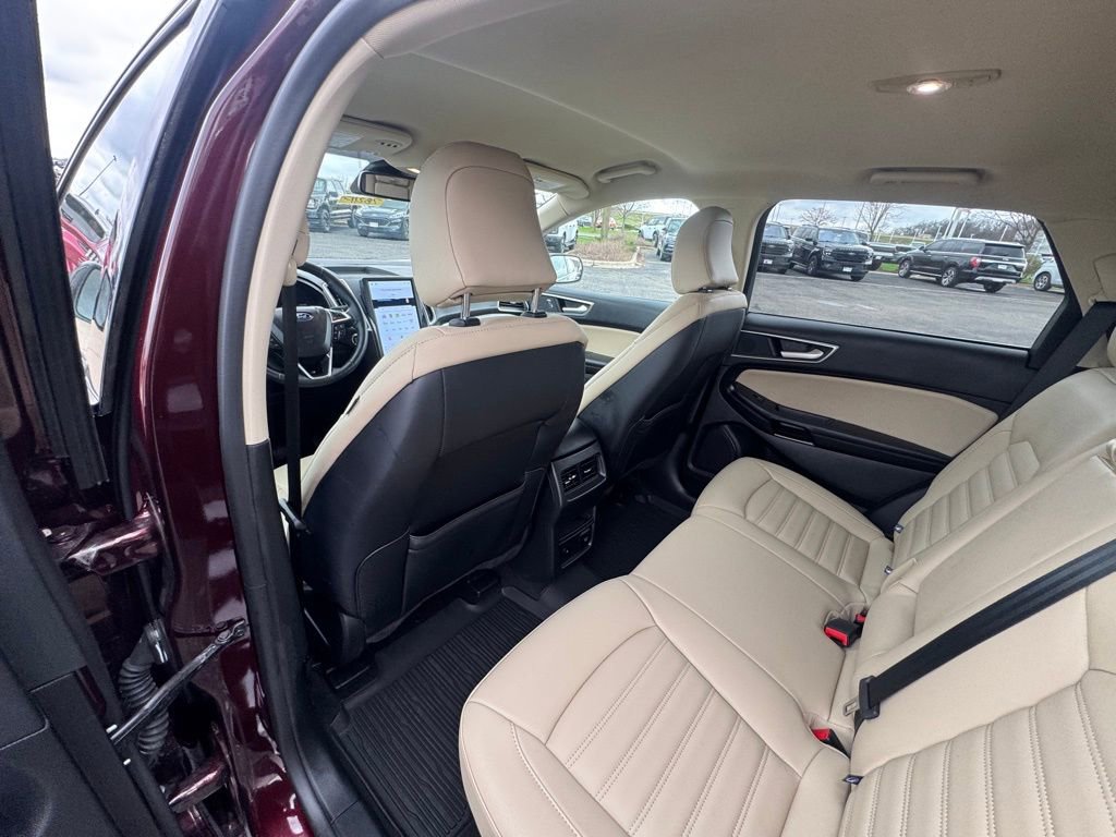 Used 2024 Ford Edge SEL w/ Convenience Package image 11
