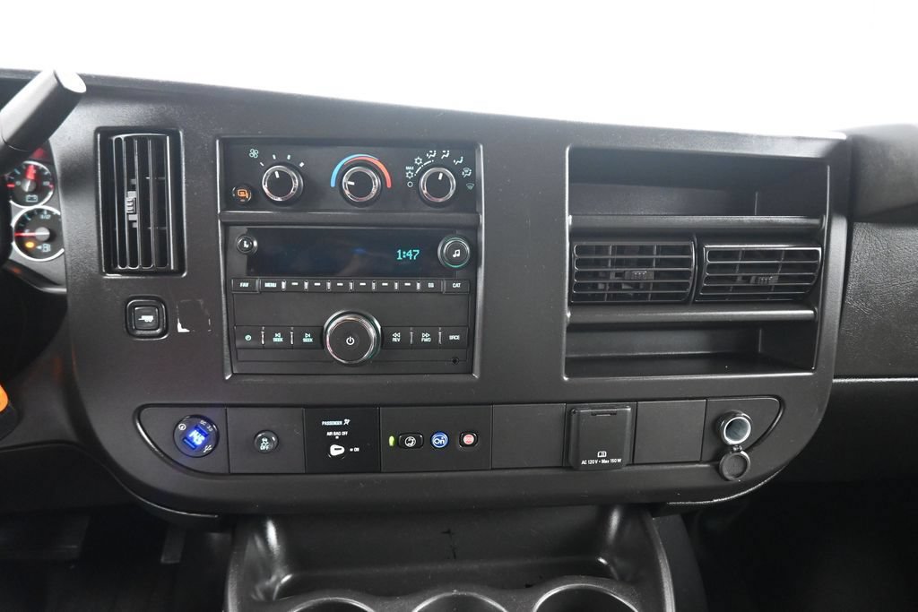 Used 2023 Chevrolet Express 3500 LS RWD image 17