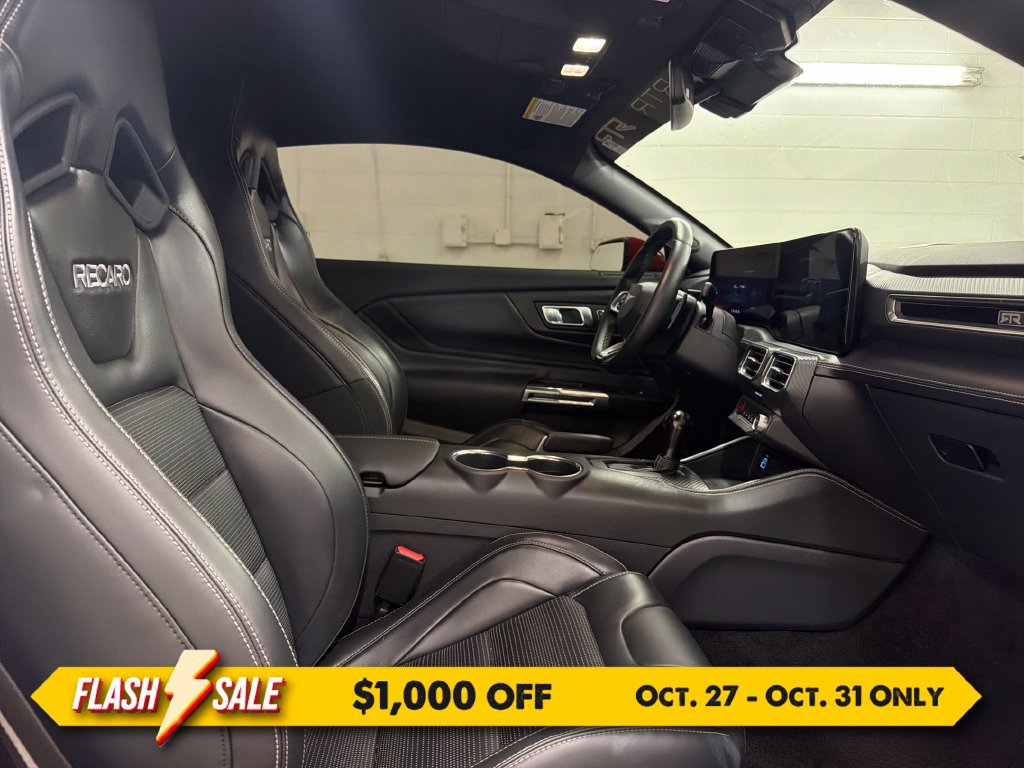 Used 2025 Ford Mustang GT Premium w/ GT Performance Package RWD image 29