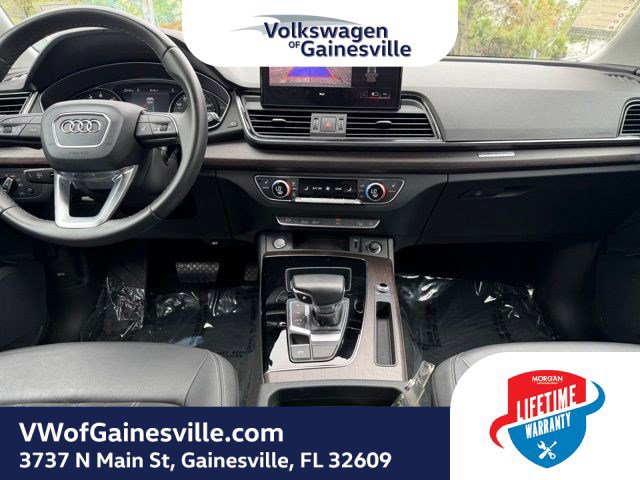 Used 2023 Audi Q5 2.0T Premium w/ Convenience Package AWD/4WD image 14