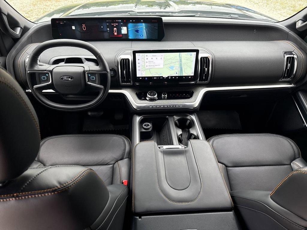 Used 2025 Ford Expedition Tremor AWD/4WD image 27