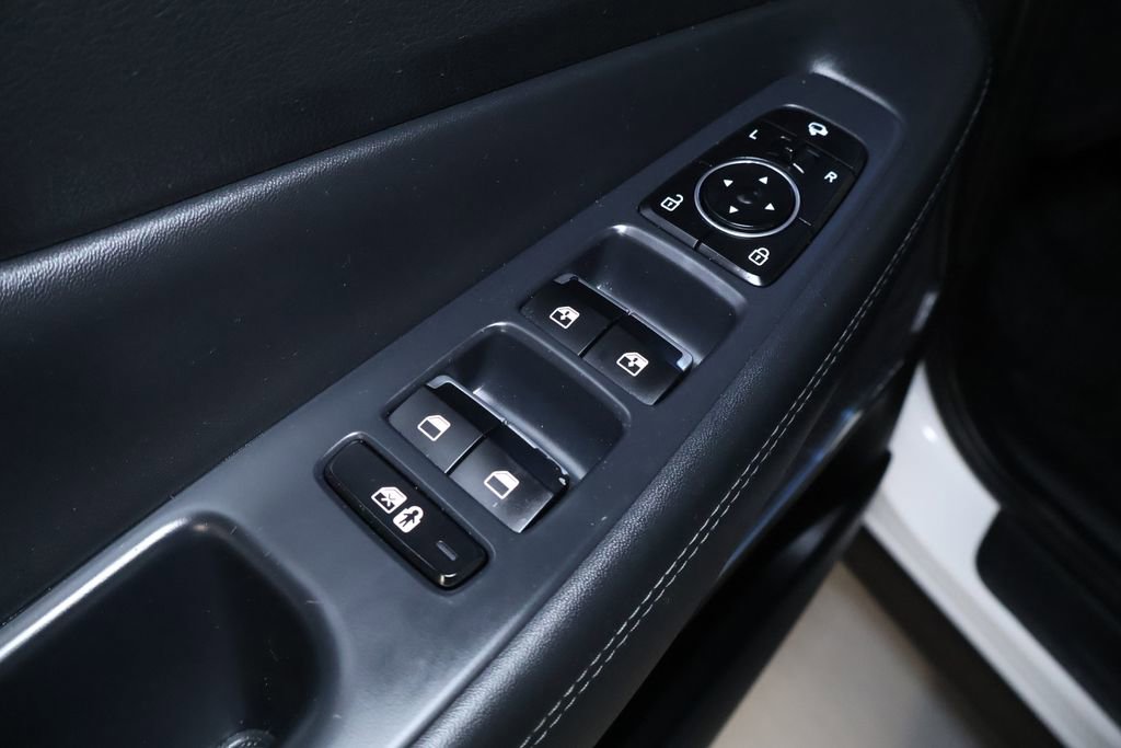 Used 2023 Hyundai Santa Fe Limited image 14