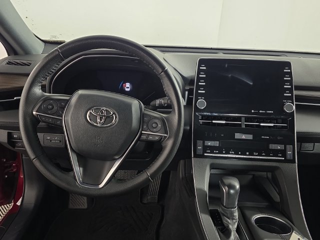 Used 2022 Toyota Avalon XLE FWD image 11