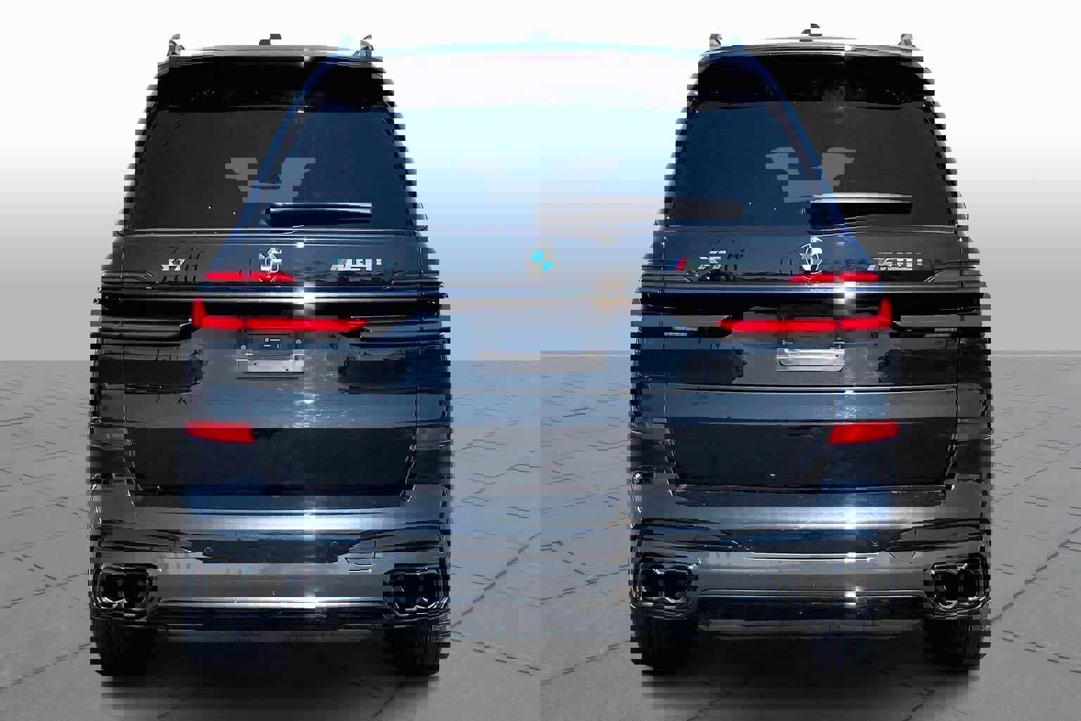 Certified 2026 BMW X7 M60i image 4