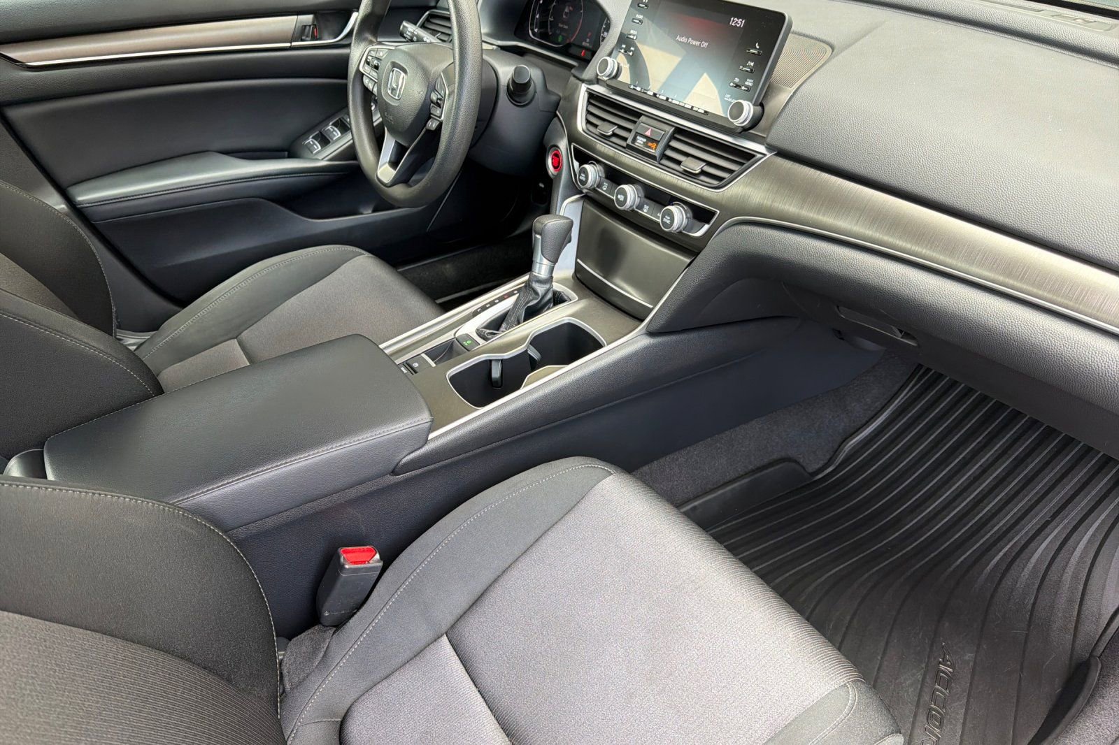 Used 2018 Honda Accord LX image 12