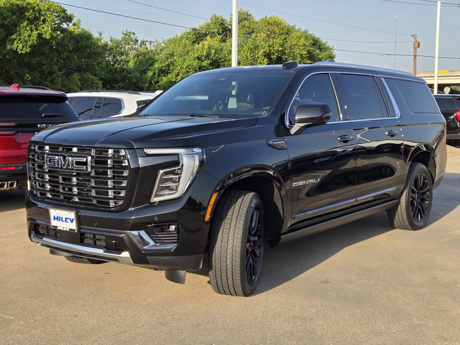 New 2026 GMC Yukon XL Denali Ultimate AWD/4WD image 2