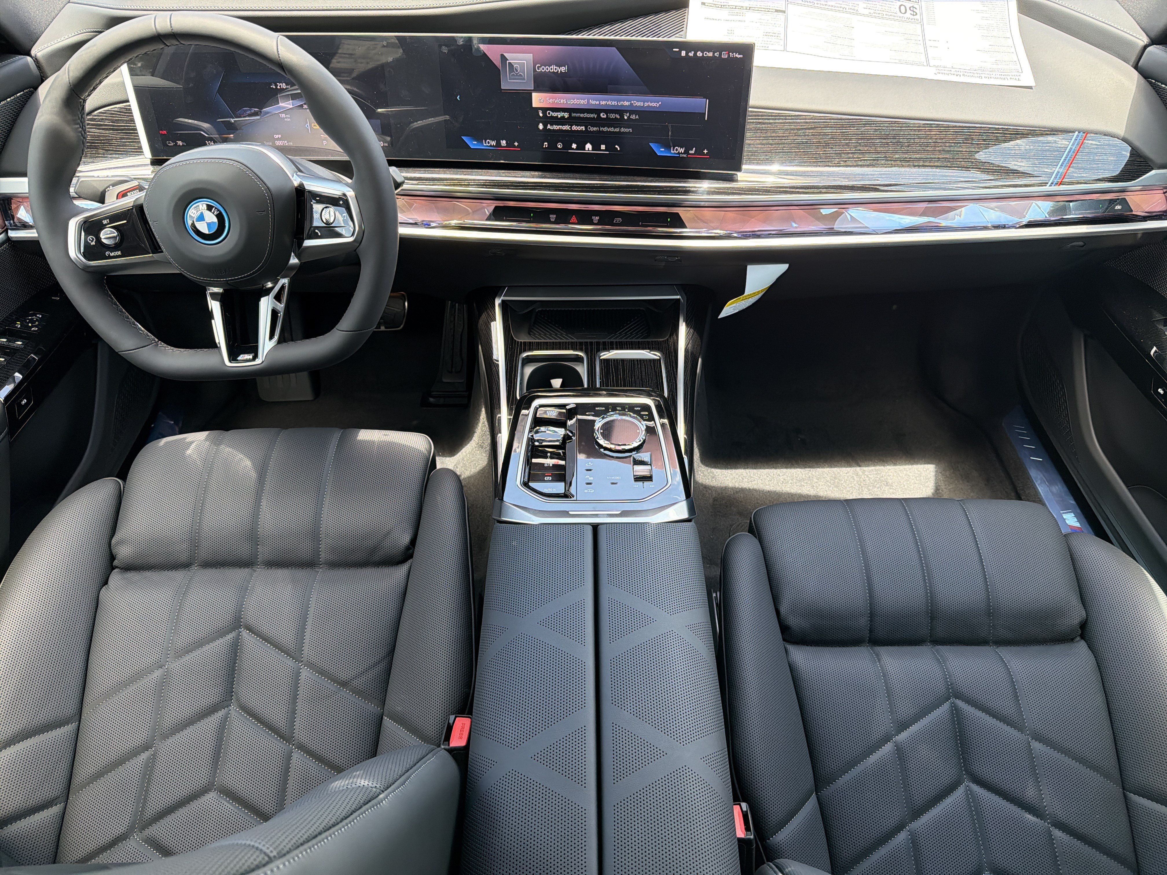 New 2026 BMW i7 xDrive60 w/ Executive Package AWD/4WD image 3