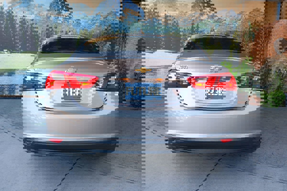 Used 2022 Chevrolet Malibu LS image 5