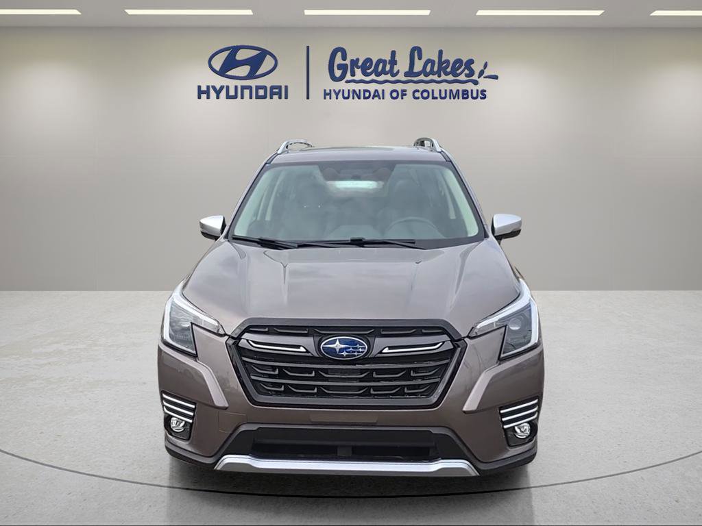 Used 2023 Subaru Forester Touring image 2