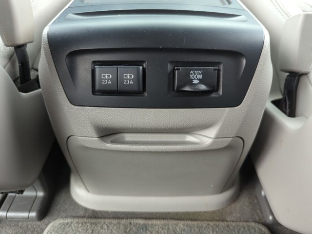 Used 2018 Toyota Sienna XLE AWD/4WD image 17