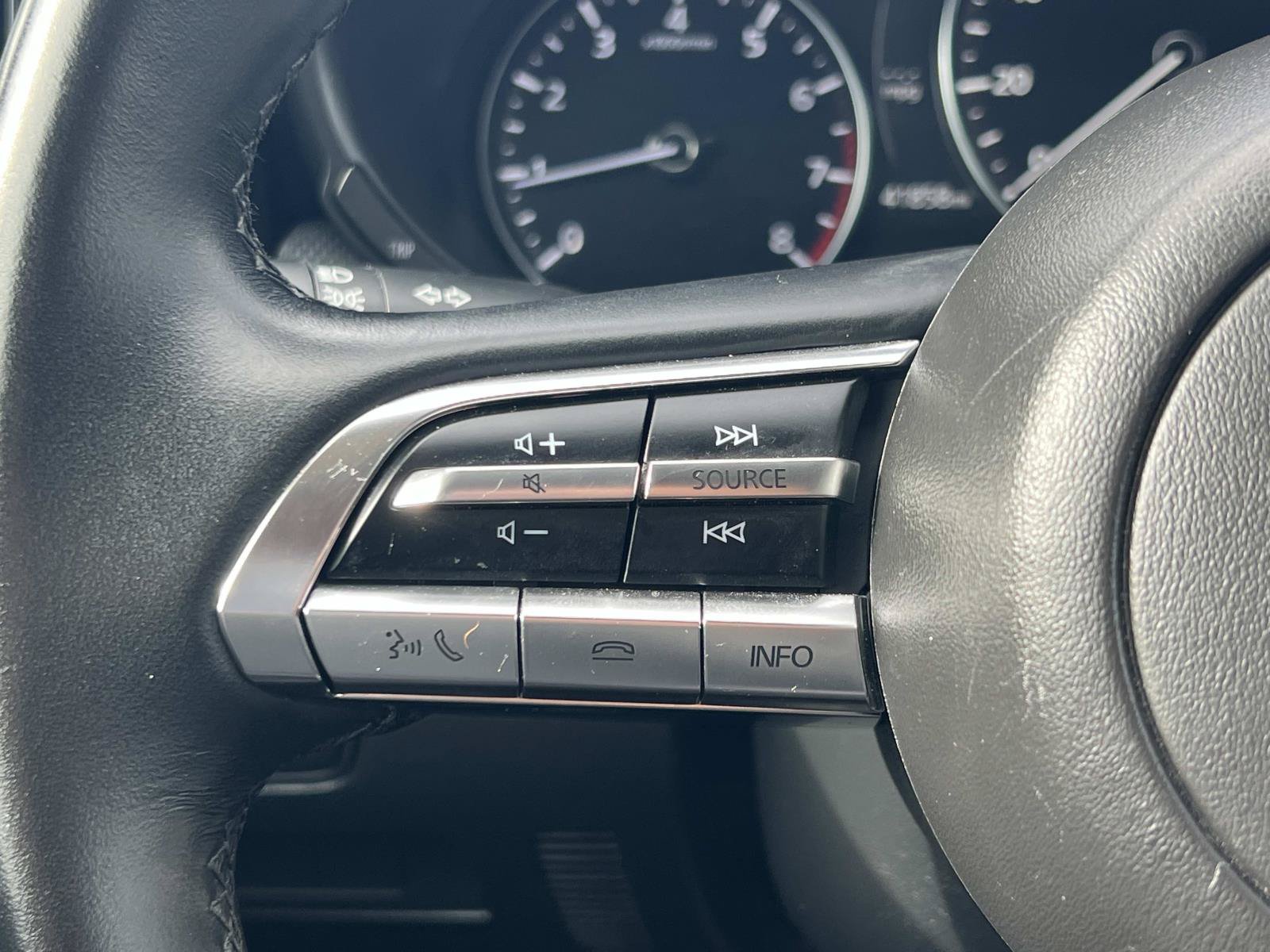 Used 2025 MAZDA CX-50 AWD 2.5 S w/ Preferred Package image 9