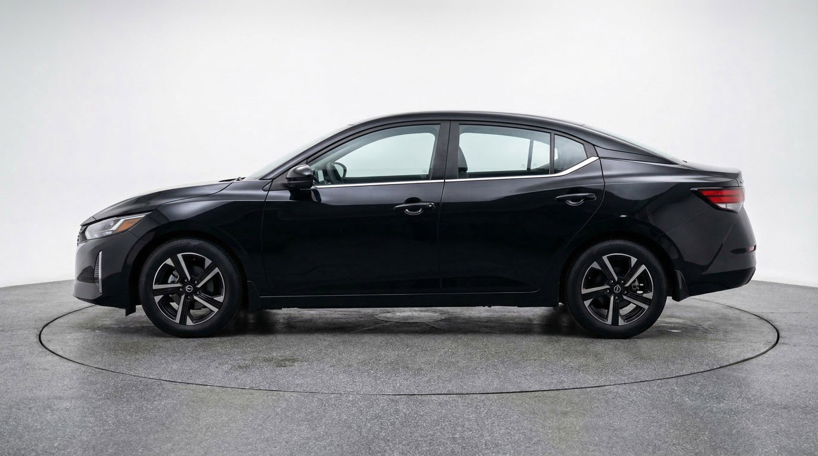 Used 2025 Nissan Sentra SV FWD image 5