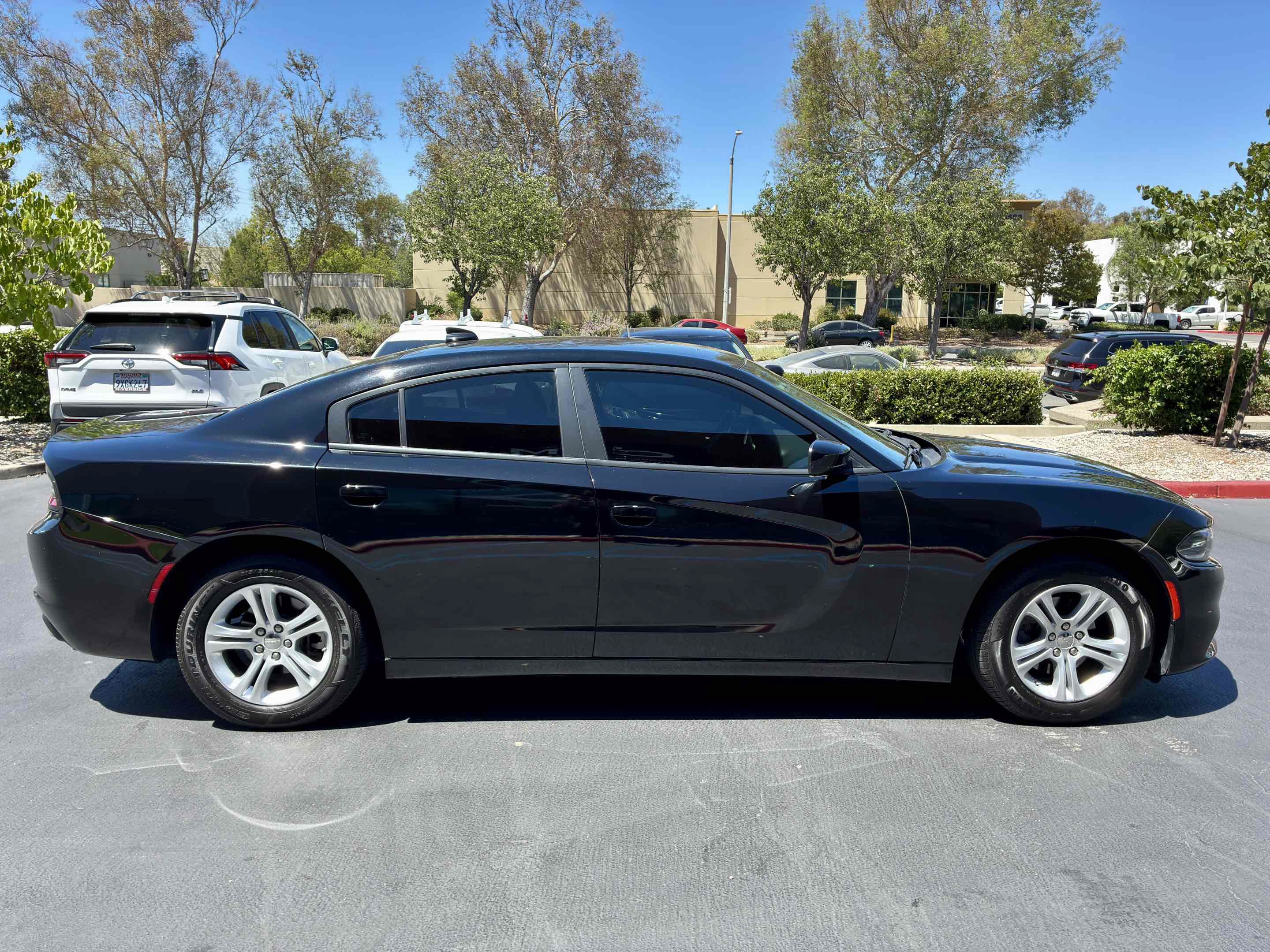 Used 2023 Dodge Charger SXT RWD image 7