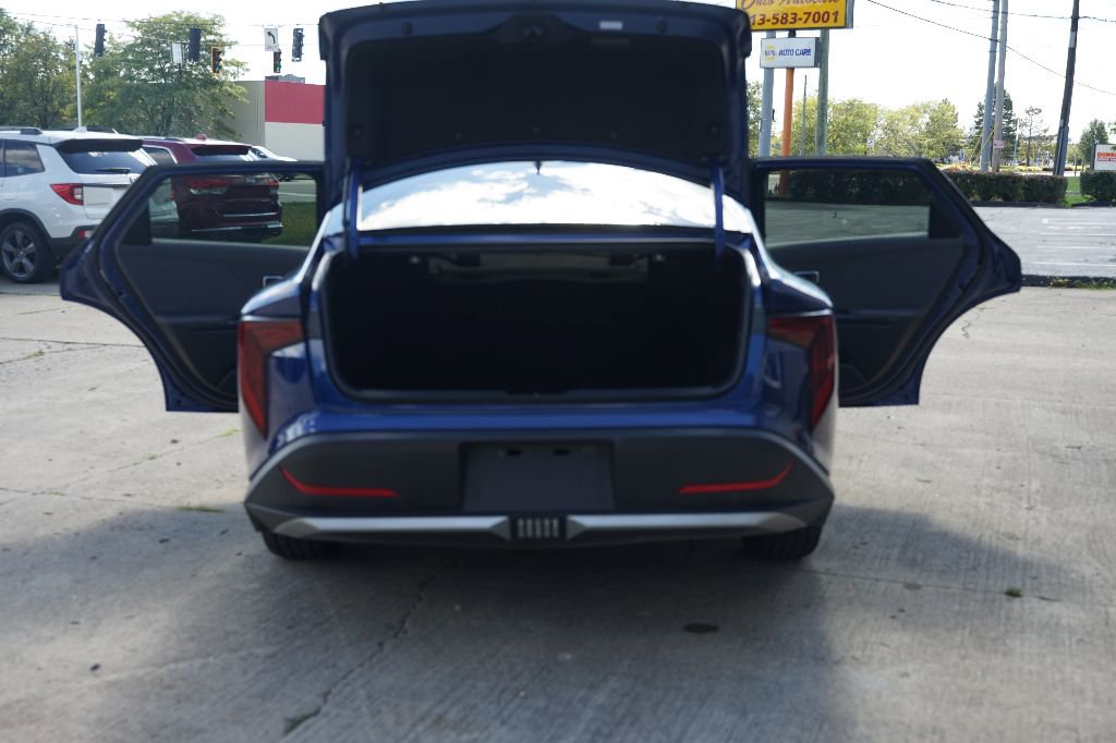 Used 2025 Kia K4 EX image 7