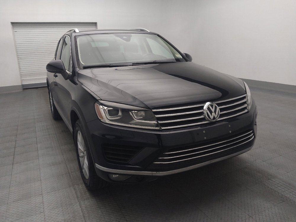 Used 2016 Volkswagen Touareg Sport image 14