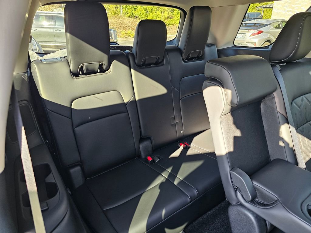 New 2026 Nissan Pathfinder Platinum AWD/4WD image 28