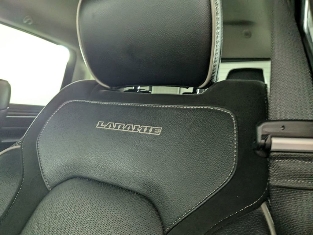 Used 2022 RAM 1500 Laramie AWD/4WD image 17