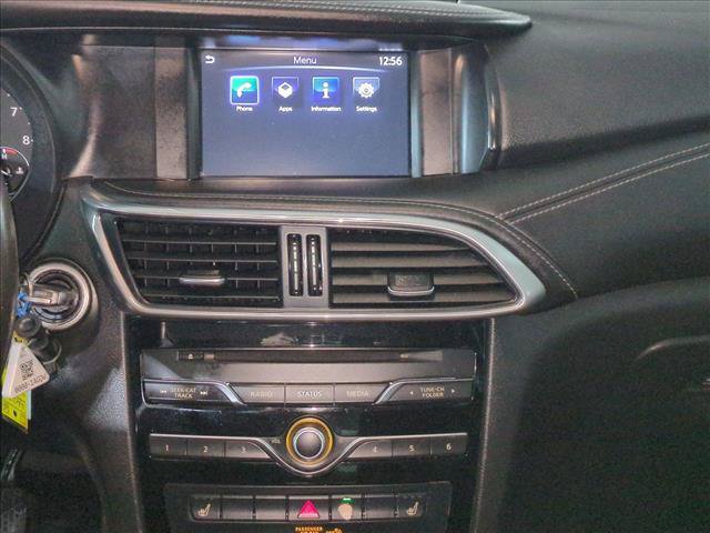 Used 2017 INFINITI QX30 Premium FWD image 14