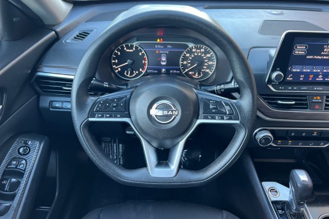 Used 2024 Nissan Altima 2.5 SV FWD image 16