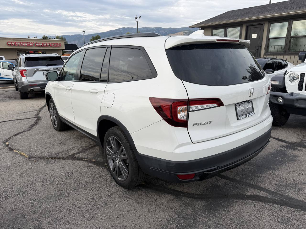 Used 2022 Honda Pilot Sport image 3