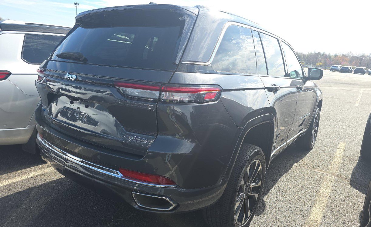 Used 2022 Jeep Grand Cherokee Overland image 4