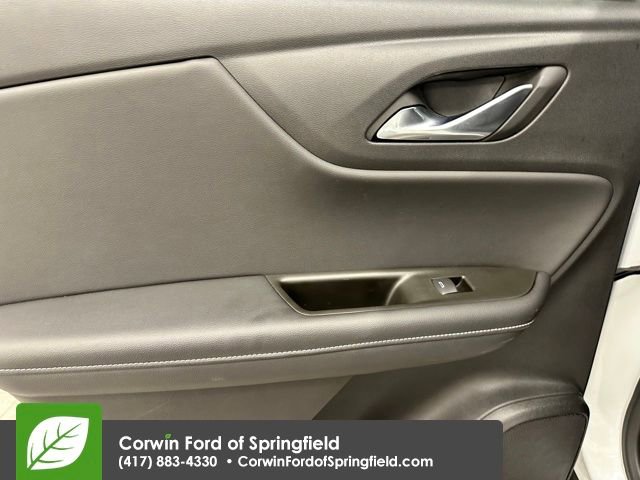 Used 2025 Chevrolet Blazer LT image 17