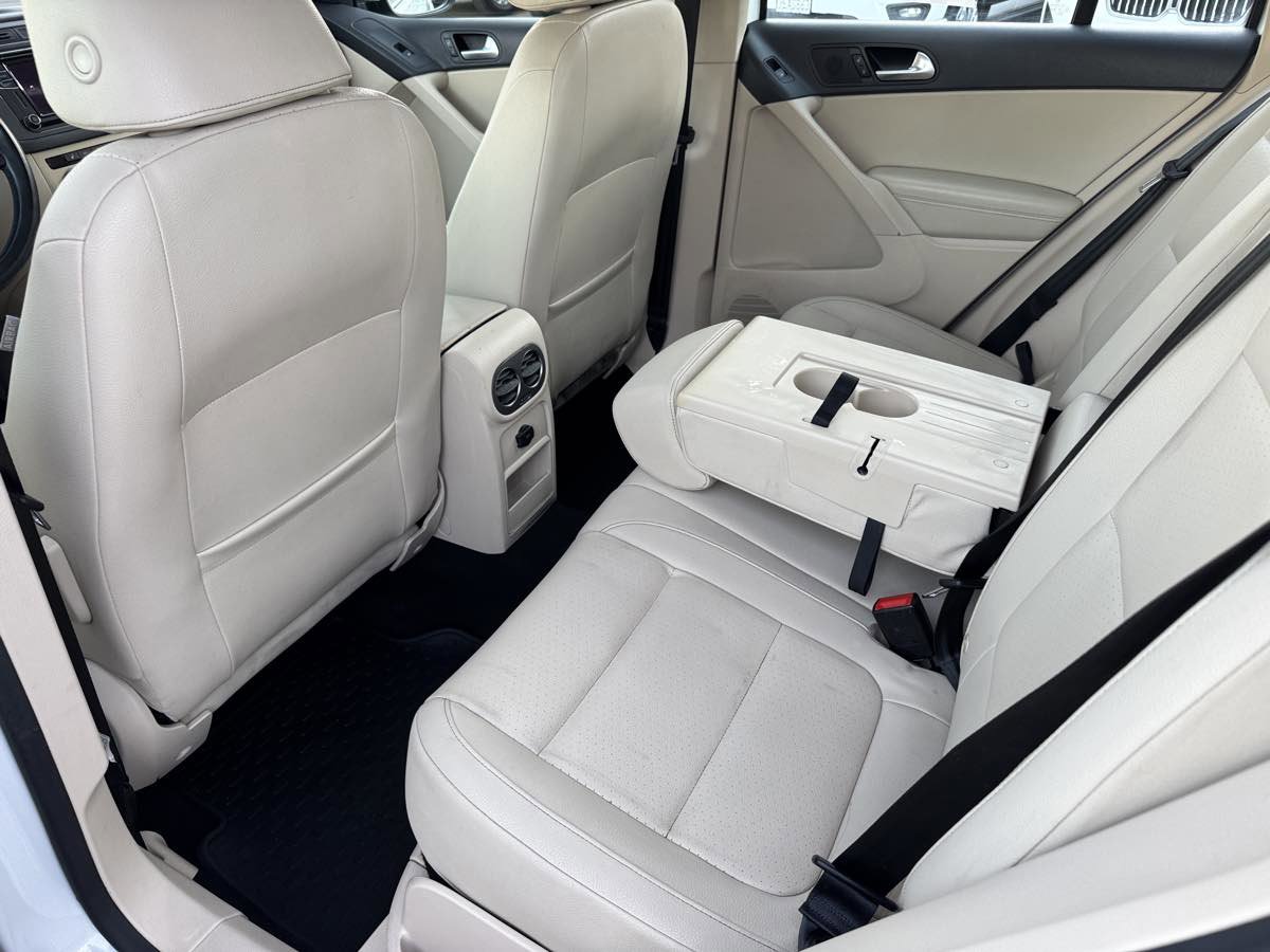 Used 2017 Volkswagen Tiguan S image 21