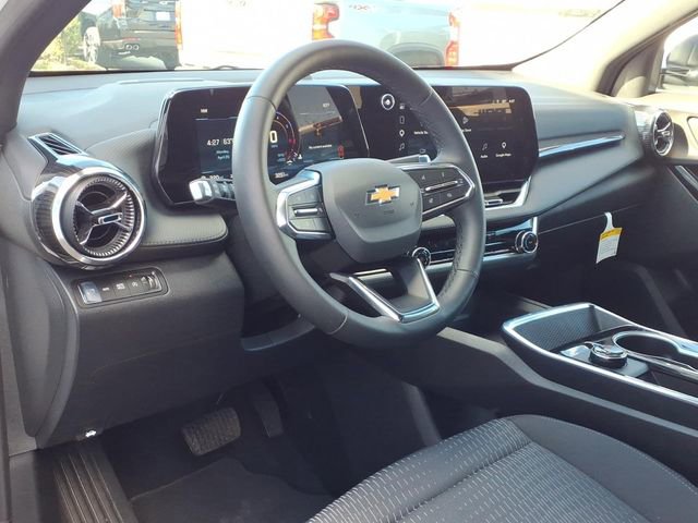 Used 2026 Chevrolet Equinox LT image 9