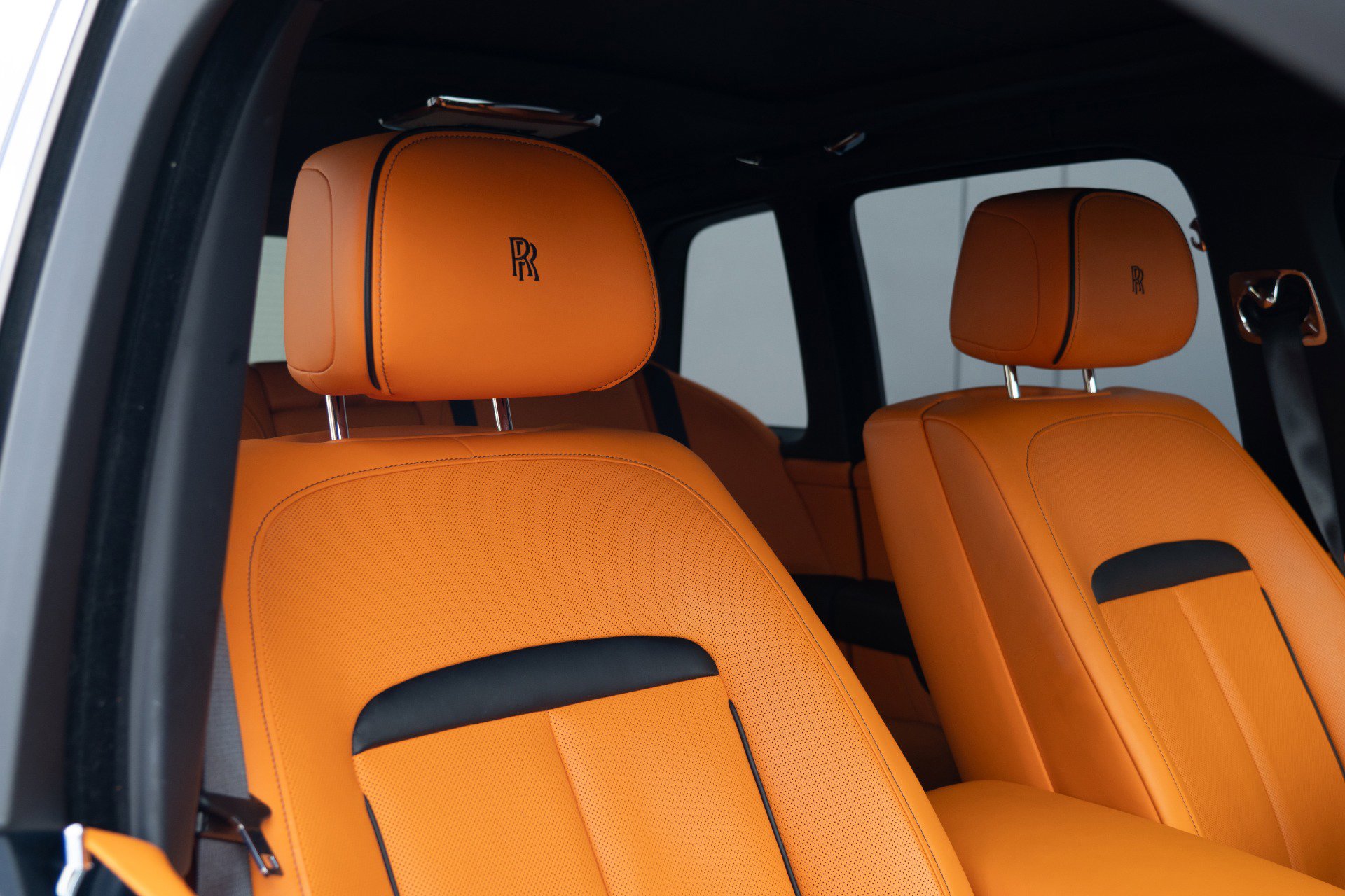 Used 2022 Rolls-Royce Cullinan image 38