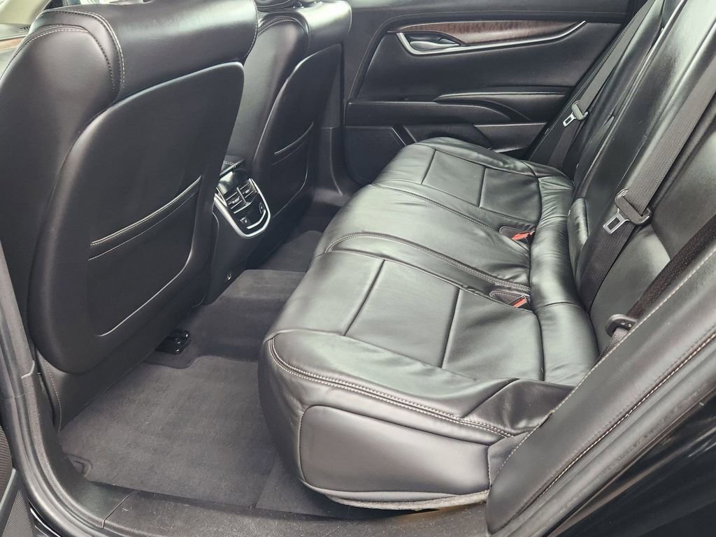 Used 2018 Cadillac XTS Luxury image 14