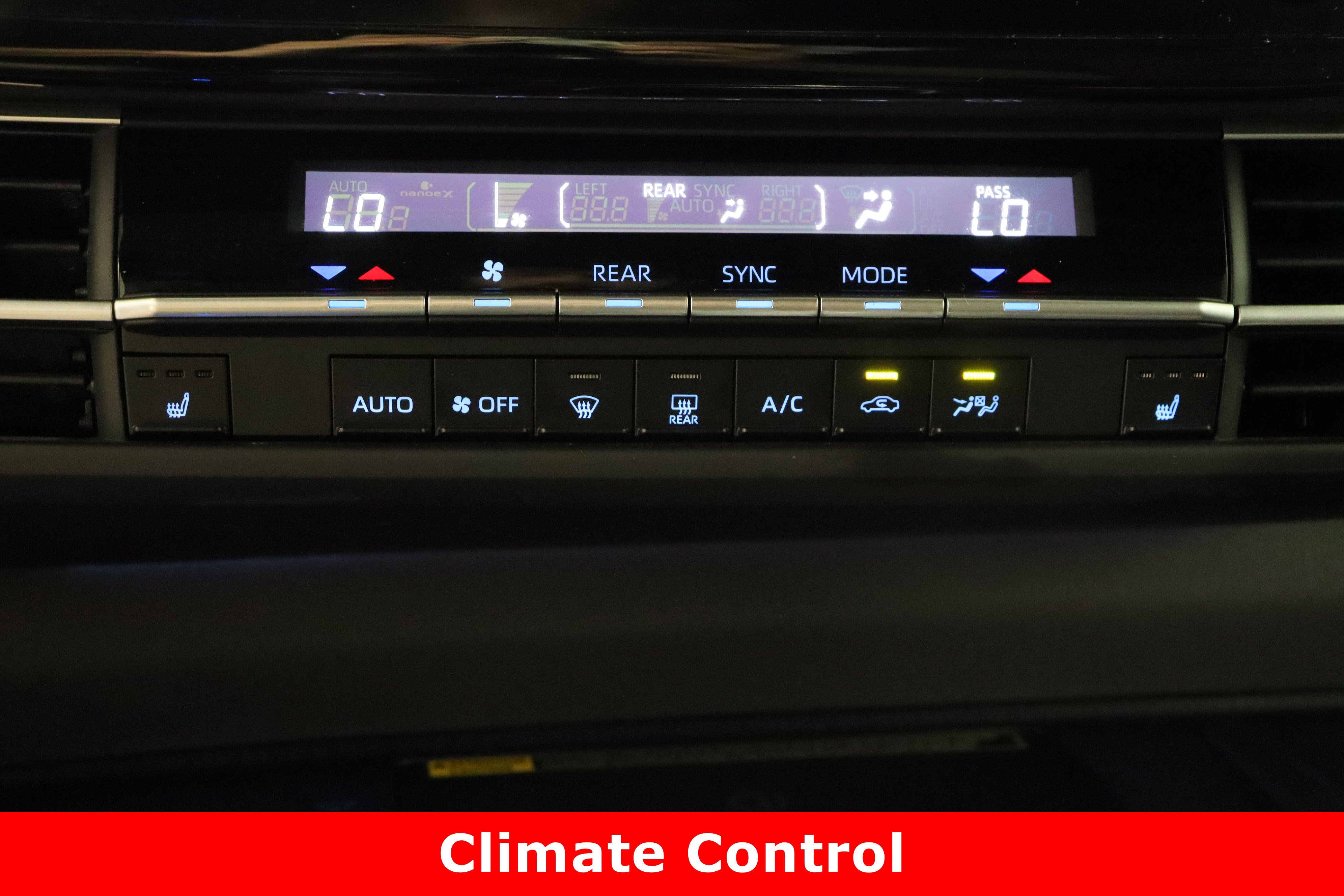 Used 2023 Toyota Sienna XSE image 20