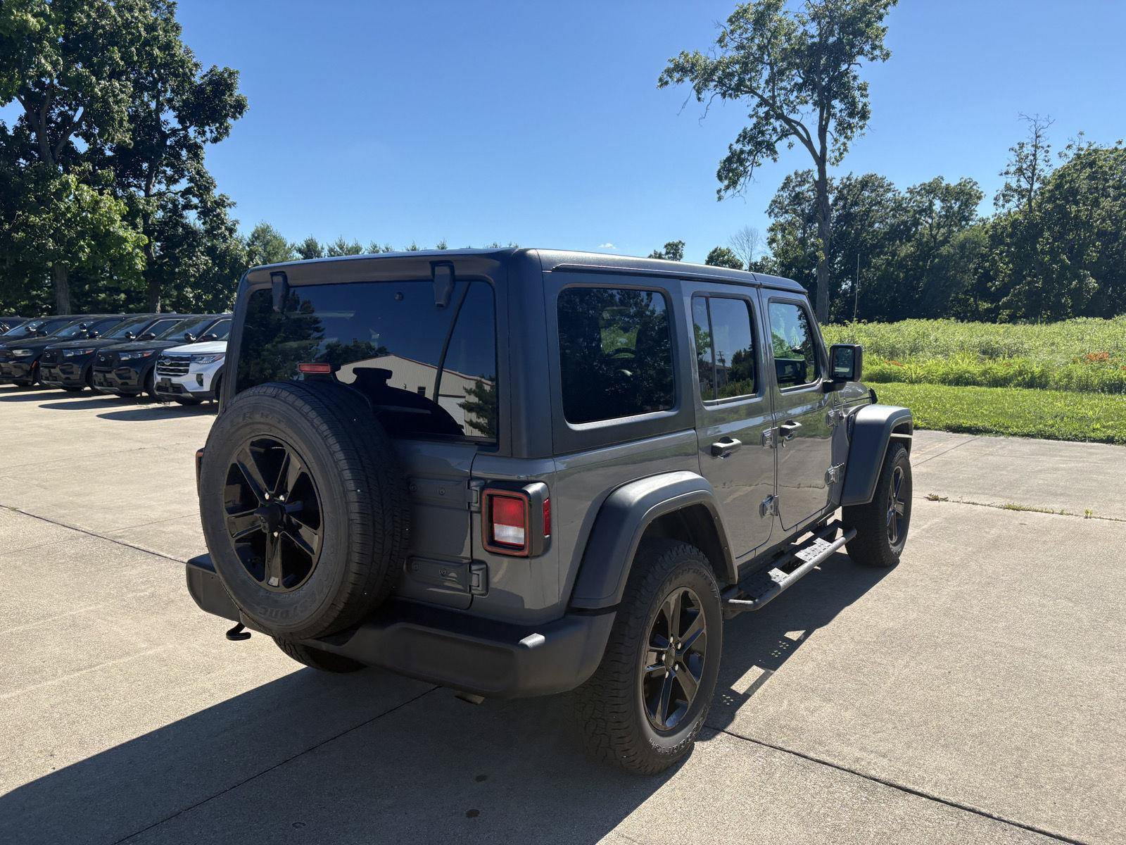 Used 2022 Jeep Wrangler Unlimited Sport AWD/4WD image 22