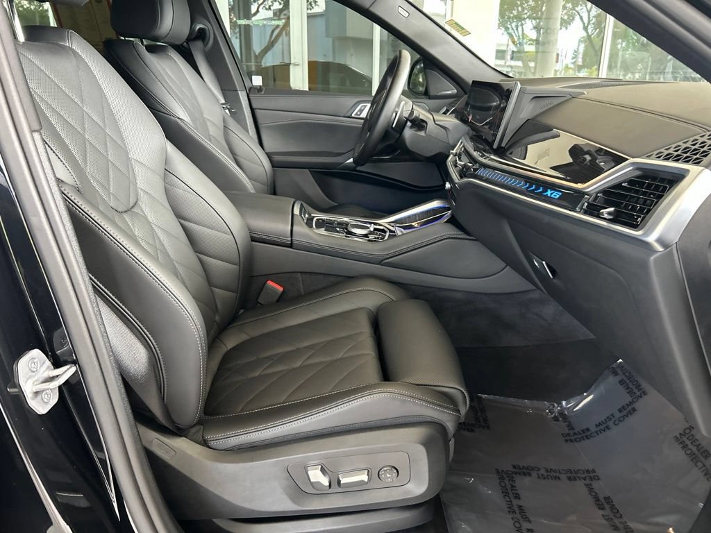 Used 2026 BMW X6 xDrive40i AWD/4WD image 23