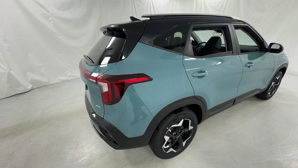 New 2026 Kia Seltos S AWD/4WD image 3
