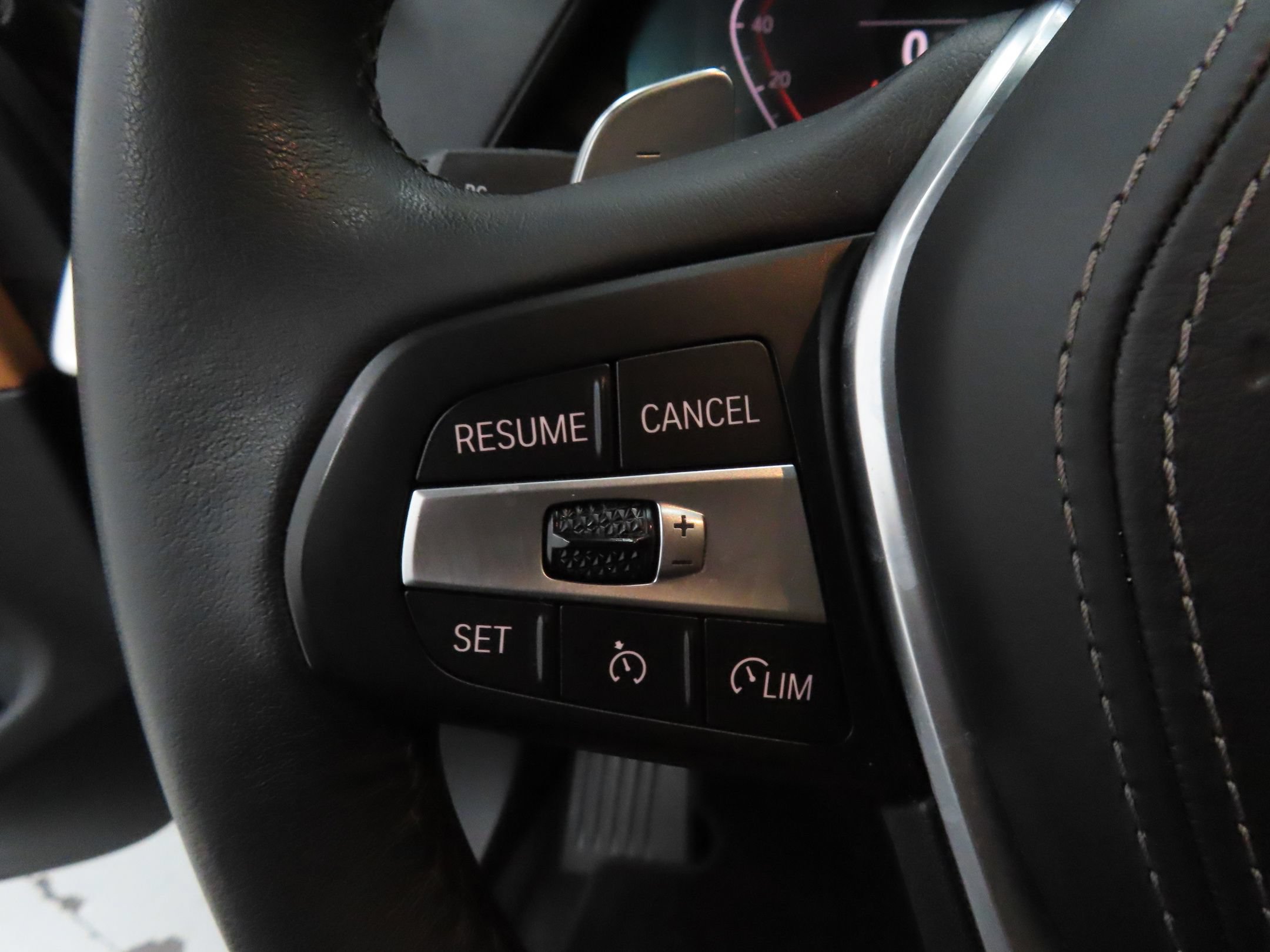 Used 2023 BMW X5 xDrive40i w/ Premium Package AWD/4WD image 13