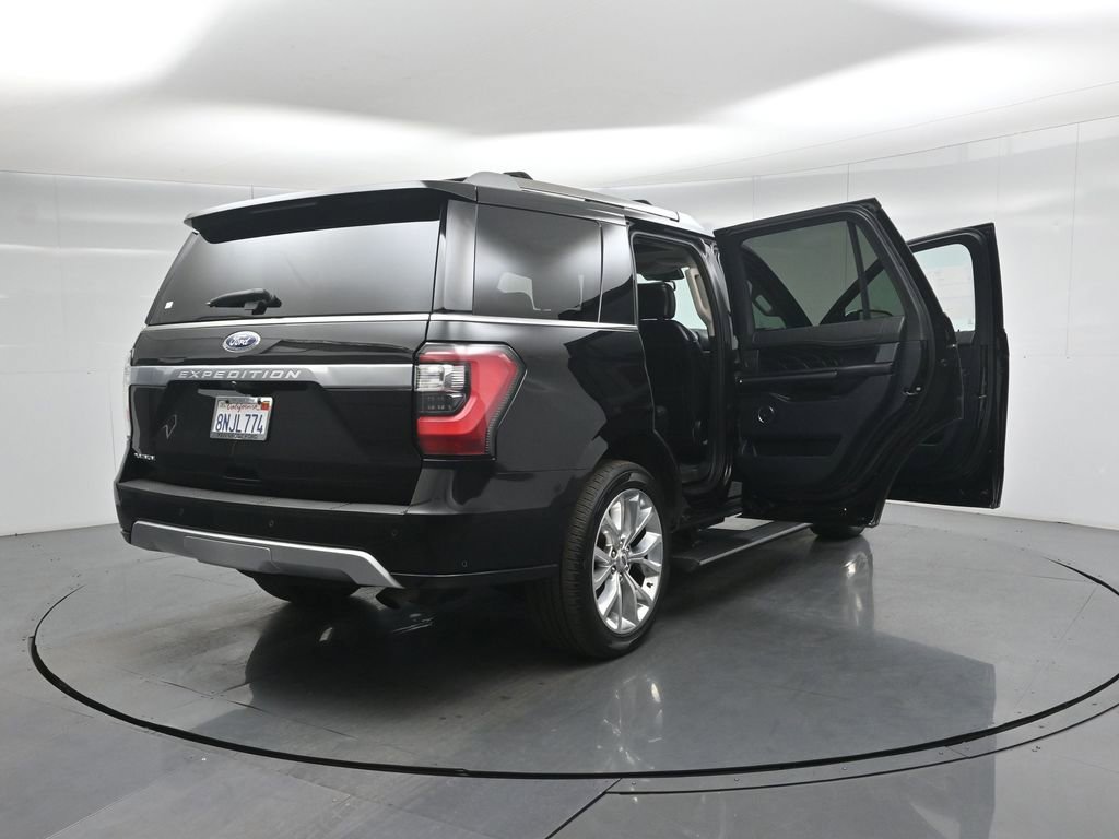 Used 2019 Ford Expedition Platinum RWD image 6