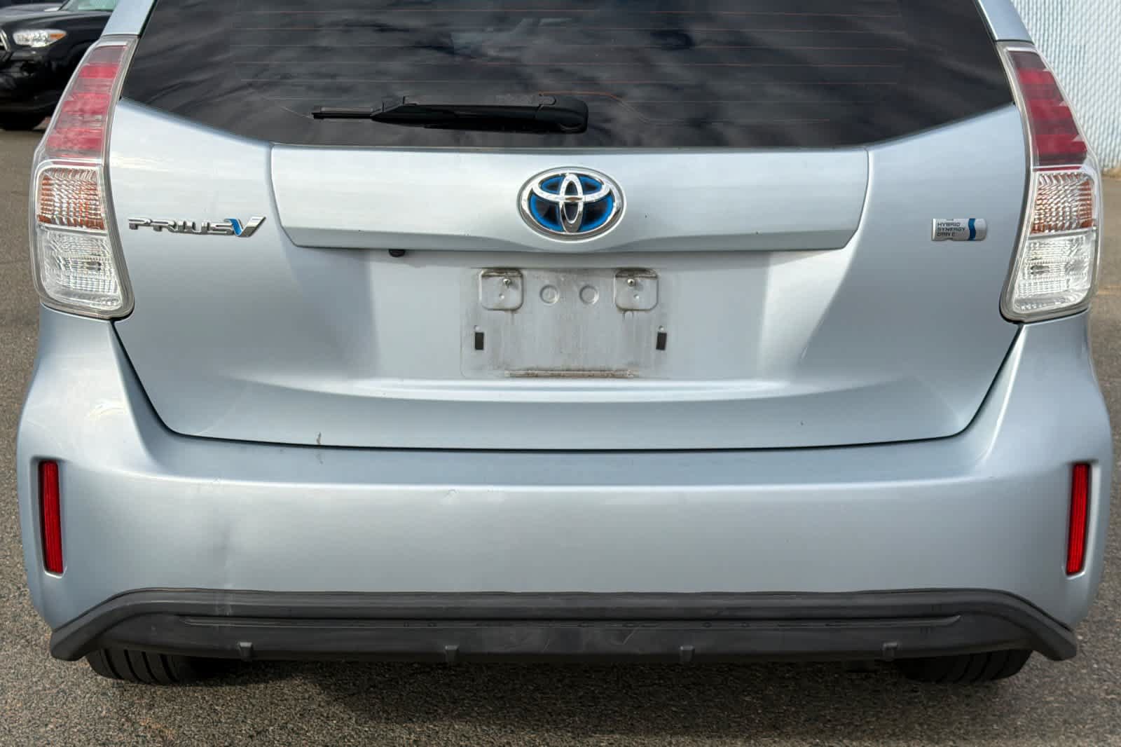 Used 2016 Toyota Prius V Five FWD image 20