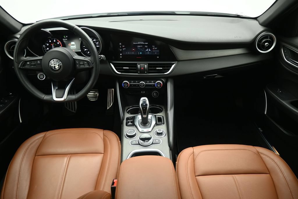 Used 2022 Alfa Romeo Giulia Ti RWD image 20