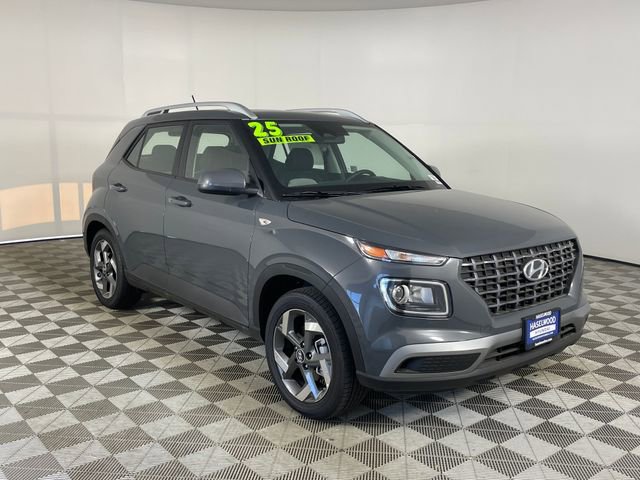 New 2025 Hyundai Venue SEL image 7