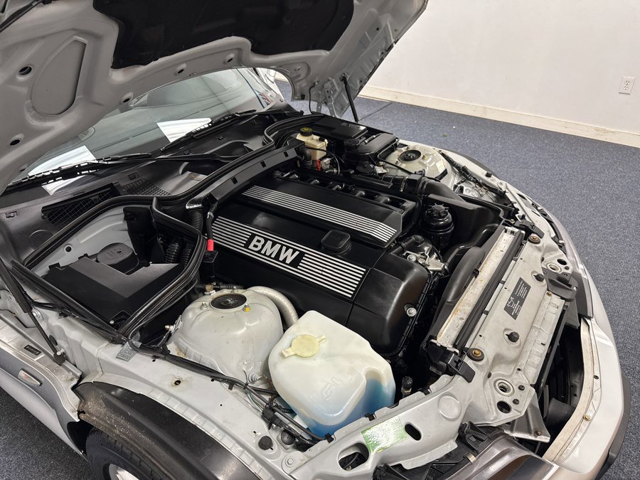Used 2000 BMW Z3 2.5i RWD image 28