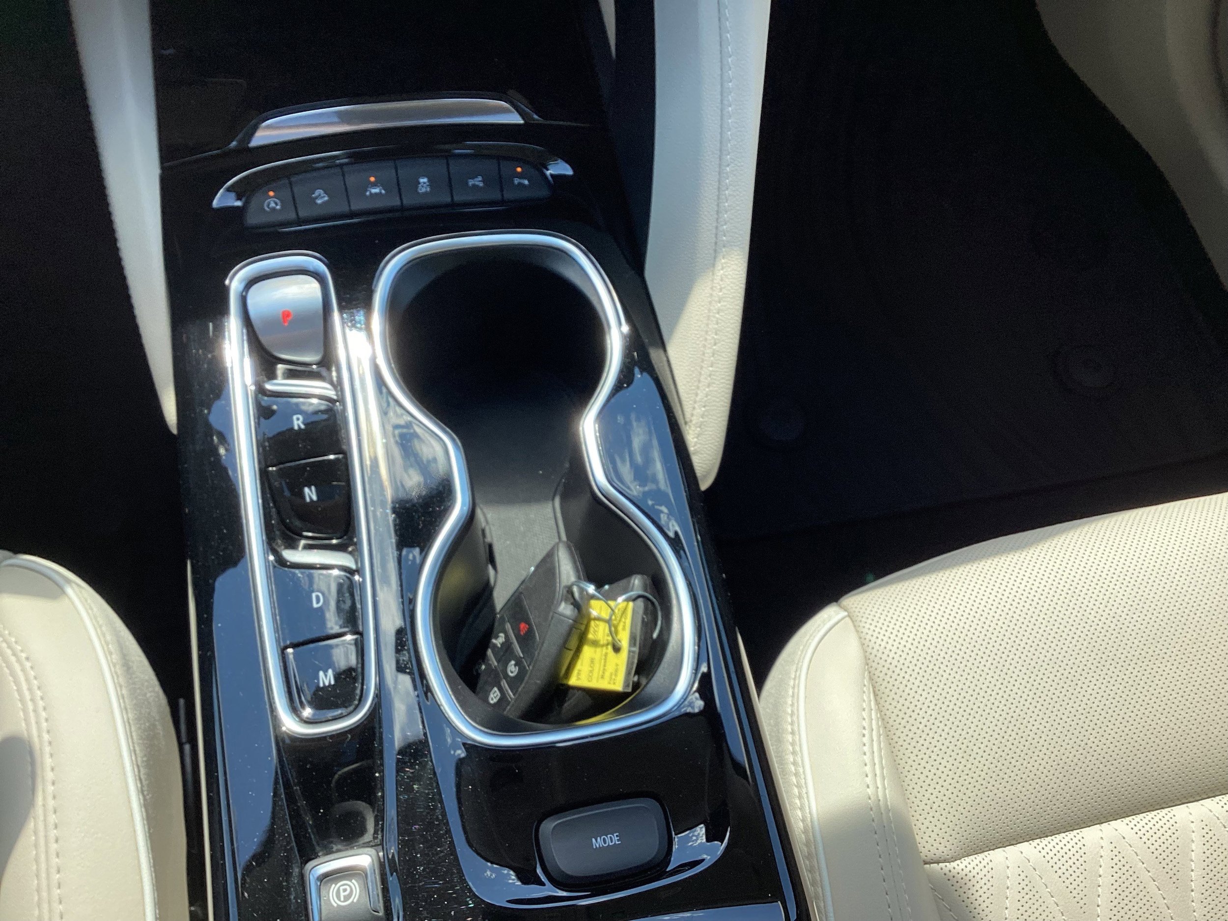Used 2023 Buick Envision Avenir image 22