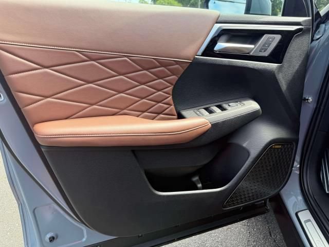 New 2026 Mitsubishi Outlander SEL AWD/4WD image 16