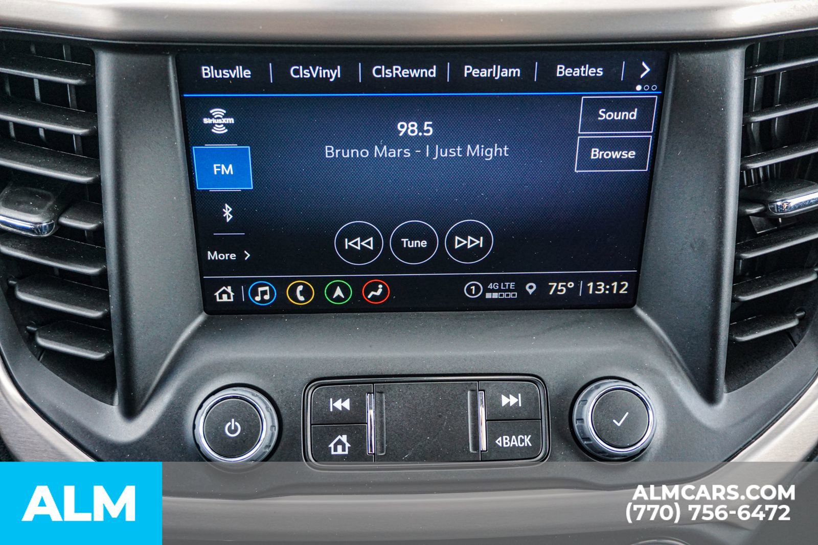Used 2023 GMC Acadia Denali w/ Denali Ultimate Package AWD/4WD image 44