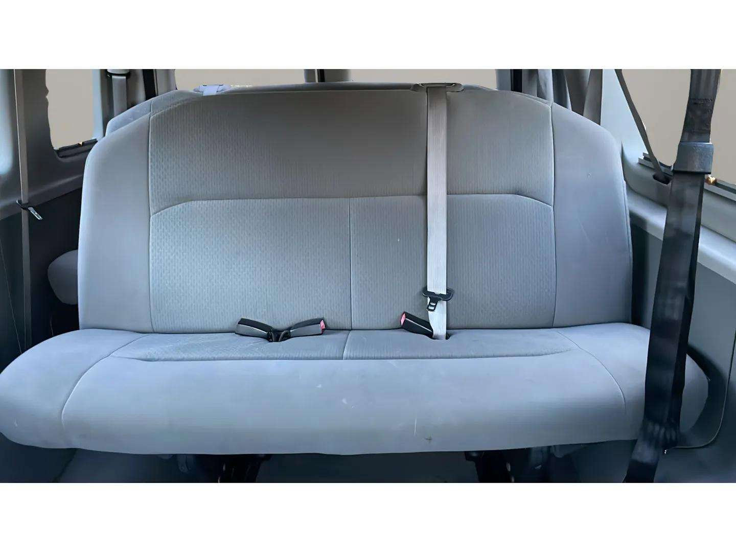 Used 2009 Ford E-350 and Econoline 350 XL image 20